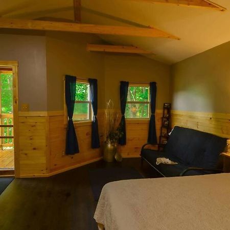 Foxtail Orchards - The Fox Den Villa Tazewell Exterior photo